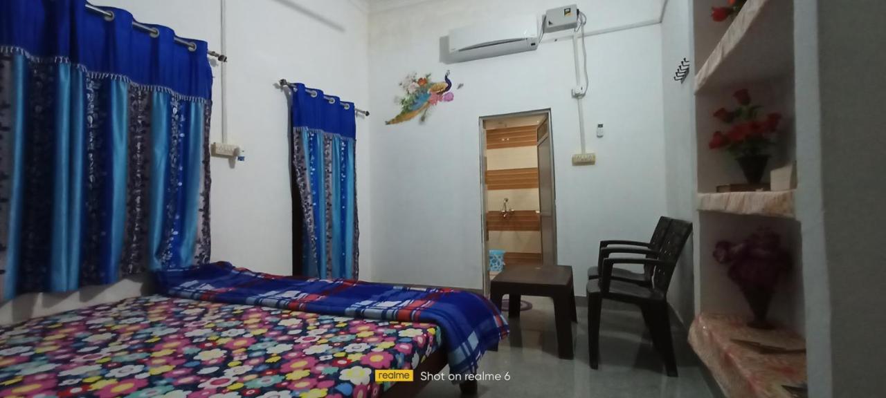 Hostel Buddha Khajurāho Pokoj fotografie